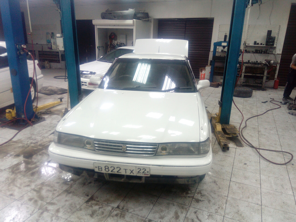 Чистка и замена резинок на форсунках — Toyota Mark II (80), 2 л, 1992 ...