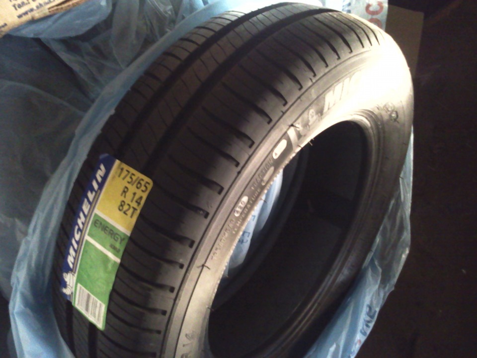 Шина мишлен 14. Michelin Energy xm2 175/65 r14 82t. 175 65 R14 Michelin xm2. Michelin Energy xm2. Колеса Мишлен 175 65 14.