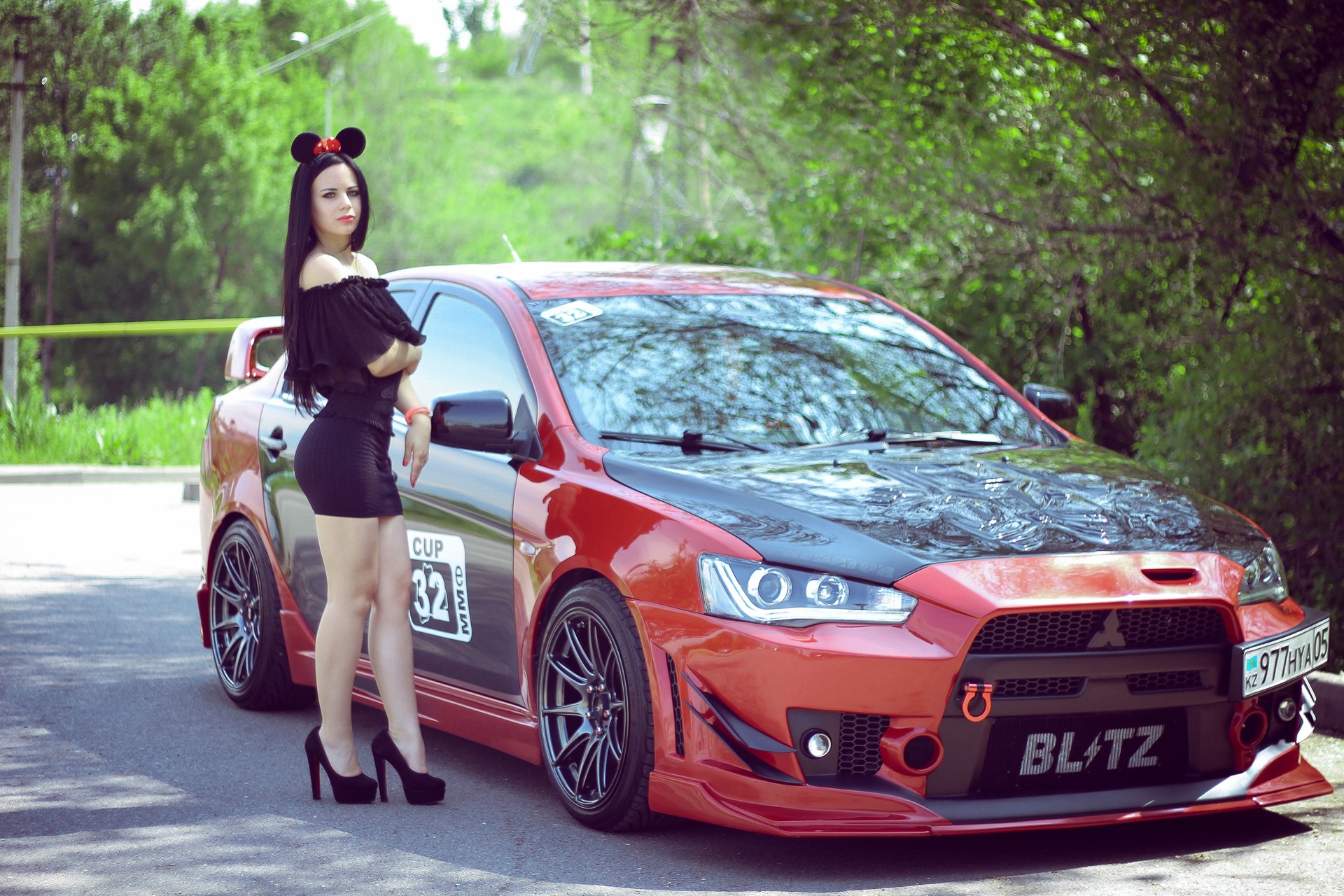 Mitsubishi Lancer девушка Evolution EVO