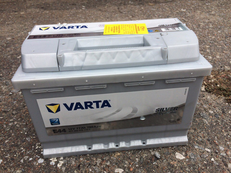 5774000783162 Аккумулятор автомобильный Varta Silver Dynamic E44 6СТ-77 ...