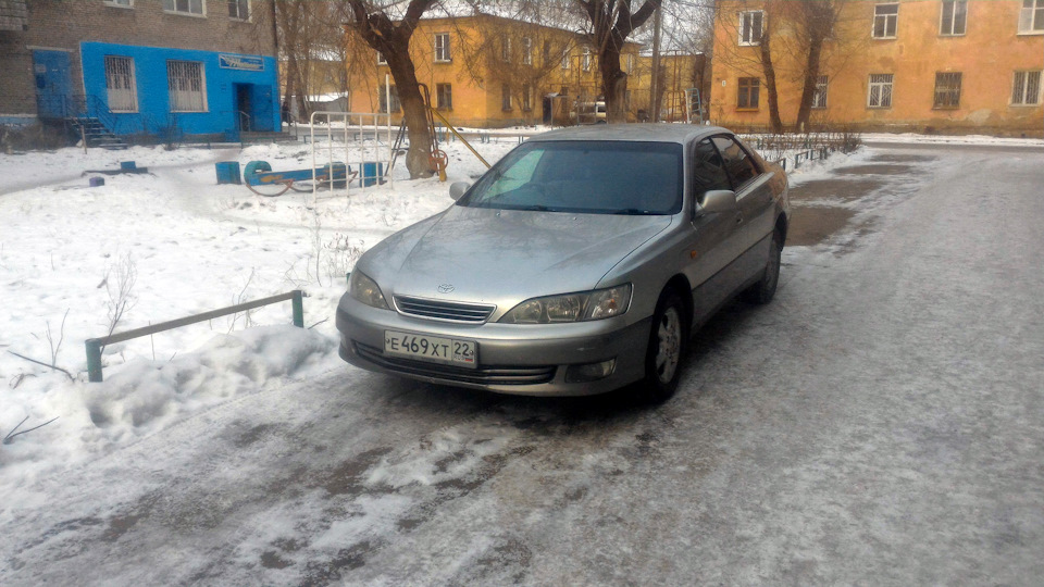 Потек задний коренной сальник, замена подушек. — Toyota Windom (20), 2 ...