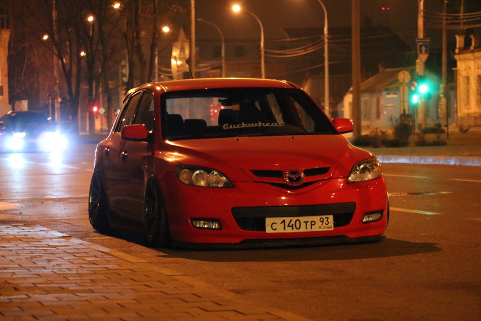 Mazda 3 Low