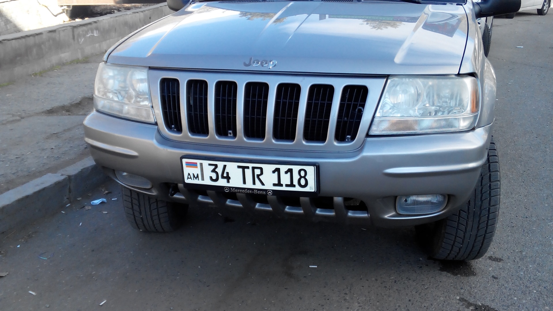 Grand cherokee 3.1 дизель. Противотуманки Jeep Grand Cherokee WJ. Фары Jeep Grand Cherokee WJ. Противотуманки джип Гранд Чероки WJ. Jeep Grand Cherokee WJ доп свет.