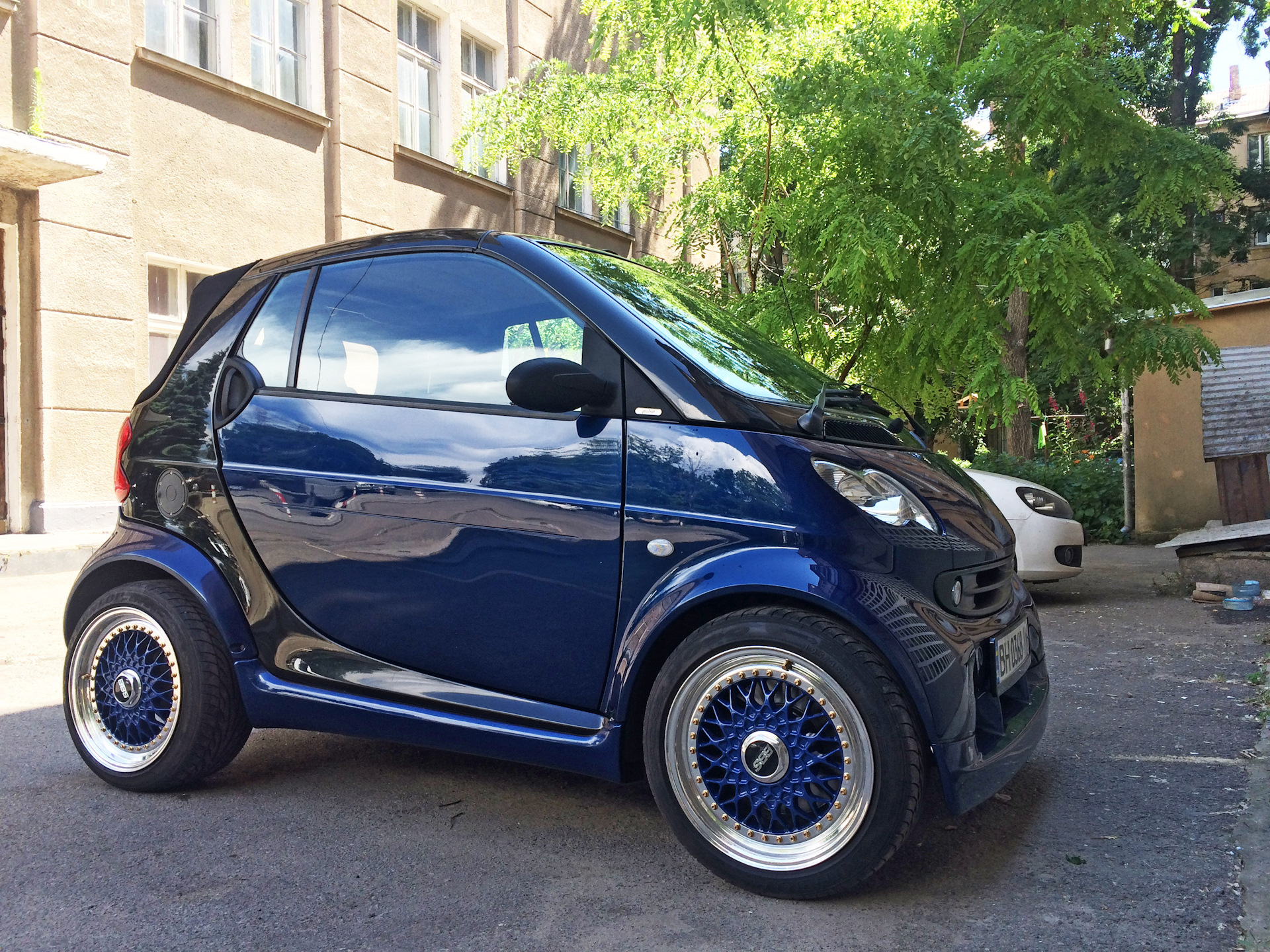 Смартик оскол. Воздухозаборник смарт 450. Smart 450 Blue. Smart 450 синий. Smart Fortwo 0.6 Turbo Tuning.