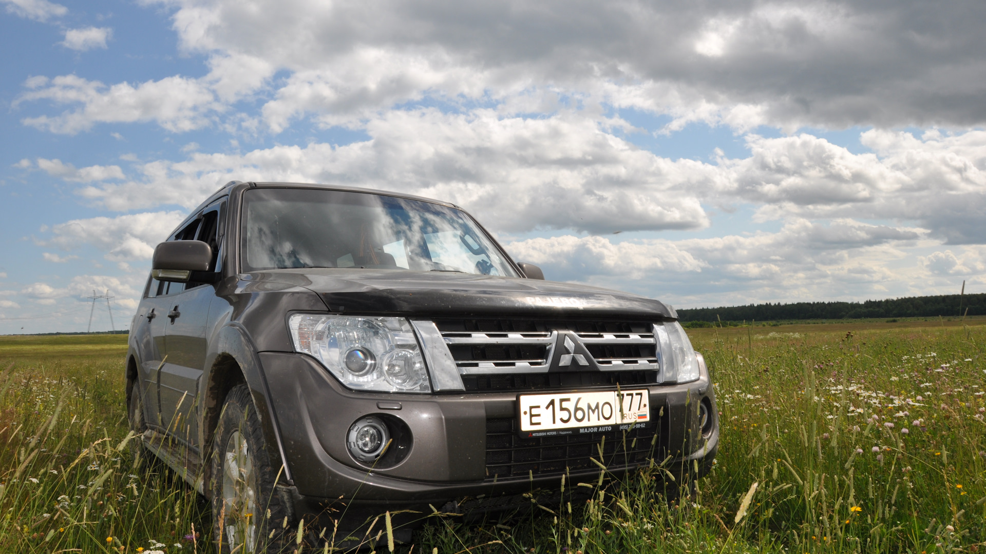 Мицубиси паджеро 4 отзывы. Pajero 4. Паджеро 4 драйв 2. Mitsubishi Pajero 4 3.0. Тест драйв Паджеро 4.