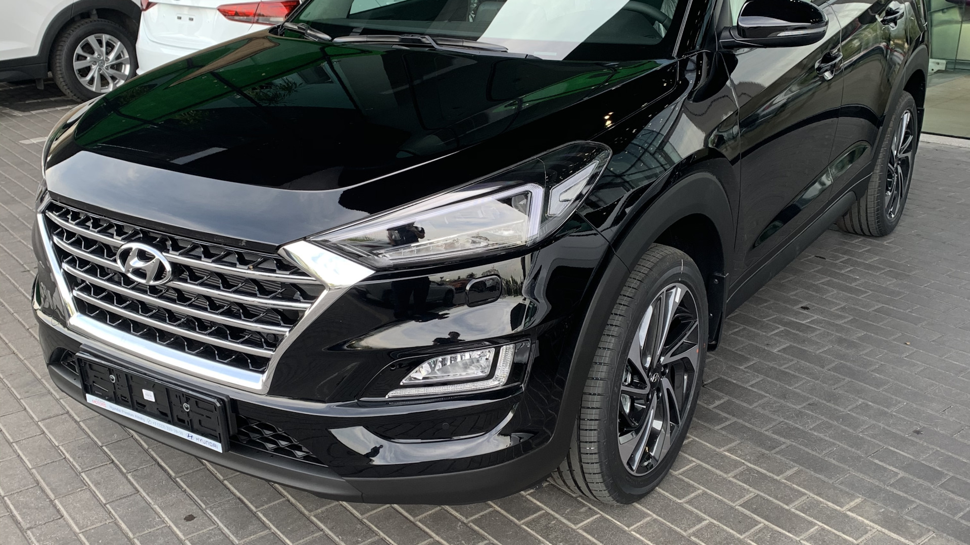 2020 черный. Hyundai Tucson 2021 Phantom Black. Hyundai Tucson 2022 Phantom Black. Хендай Туссан 2020 Блэк Браун. Hyundai Tucson 2019 Phantom Black.