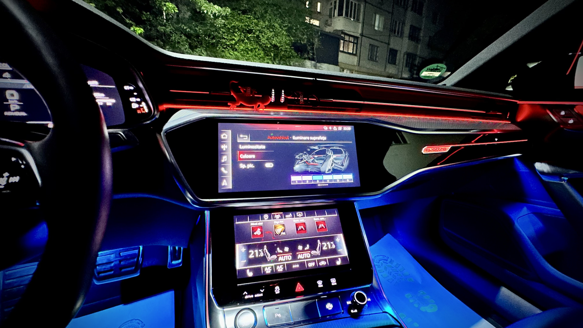 QQ2 Ambient Light — Audi A6 (C8), 2 л, 2019 года электроника DRIVE2