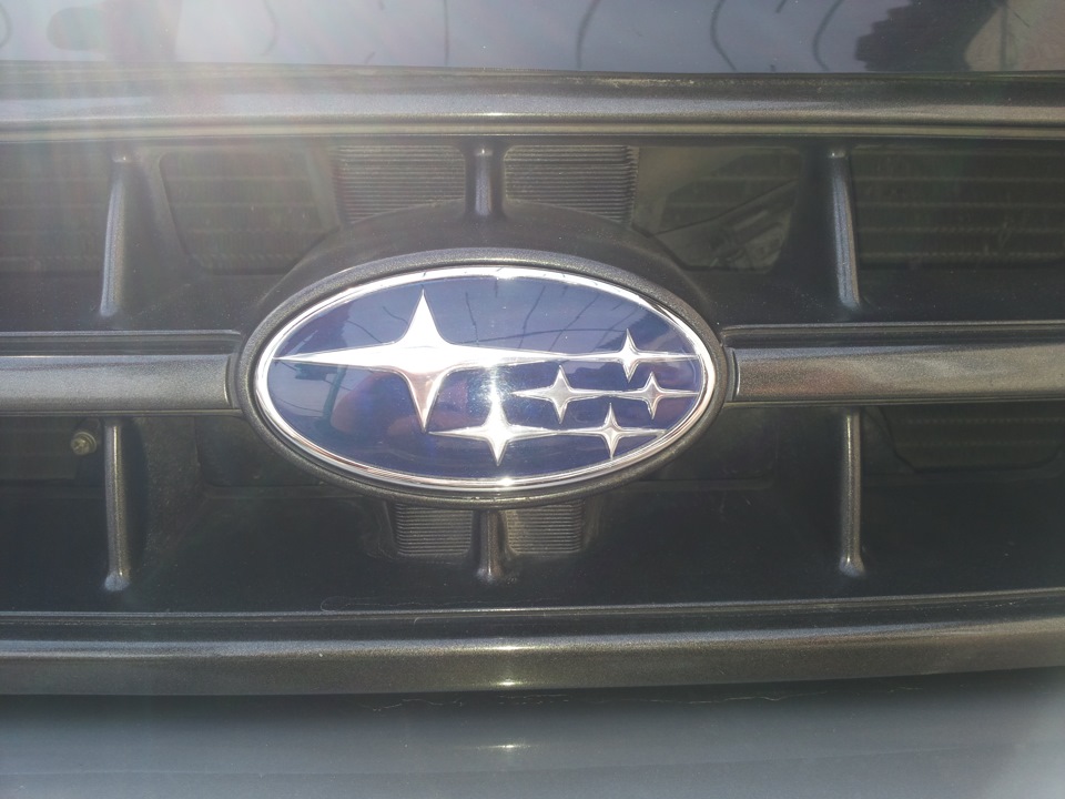 Газо диодные лампочки вместо обычных и эмблема на переднию решотку ...