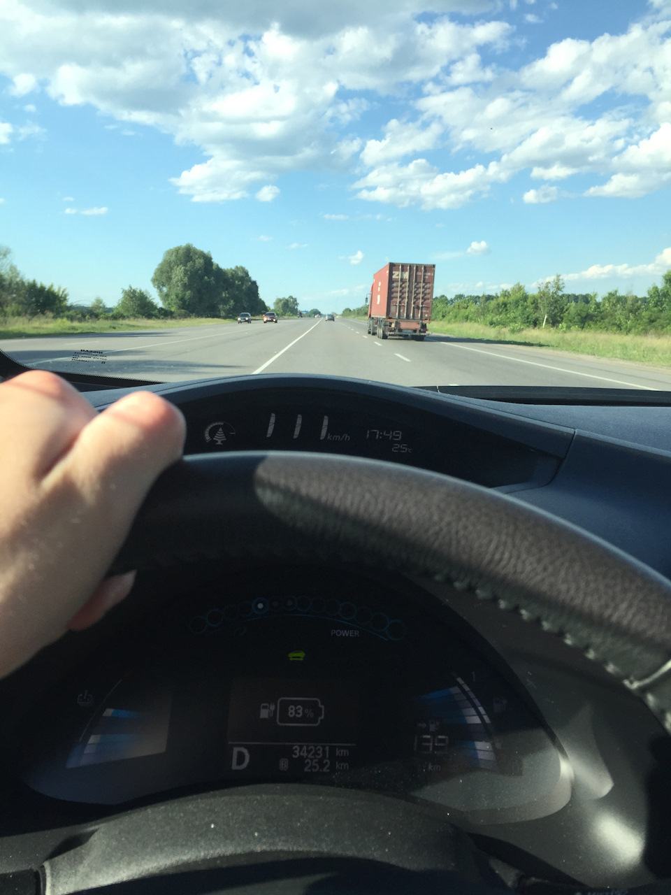 Фото в бортжурнале Nissan Leaf (1G)