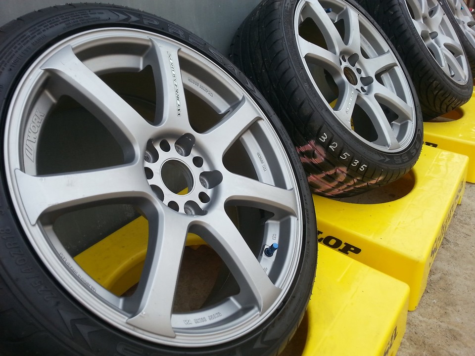 Aez crest dark r17. Vossen cv5 r17 5x112. Aez crest dark r17 5x112. 3. 5x19/5x112 et35.