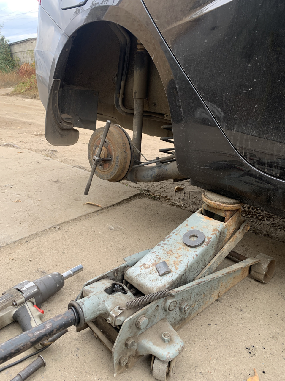 Сорвало резьбу на заднем барабане😖 — Lada Vesta, 1,6 л, 2016 года ...