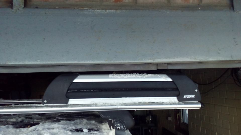 Пора всё таки переделывать въезд в гараж так как строился он под жигуленок и никто не думал что я внедорожник куплю — Suzuki Jimny (1G)