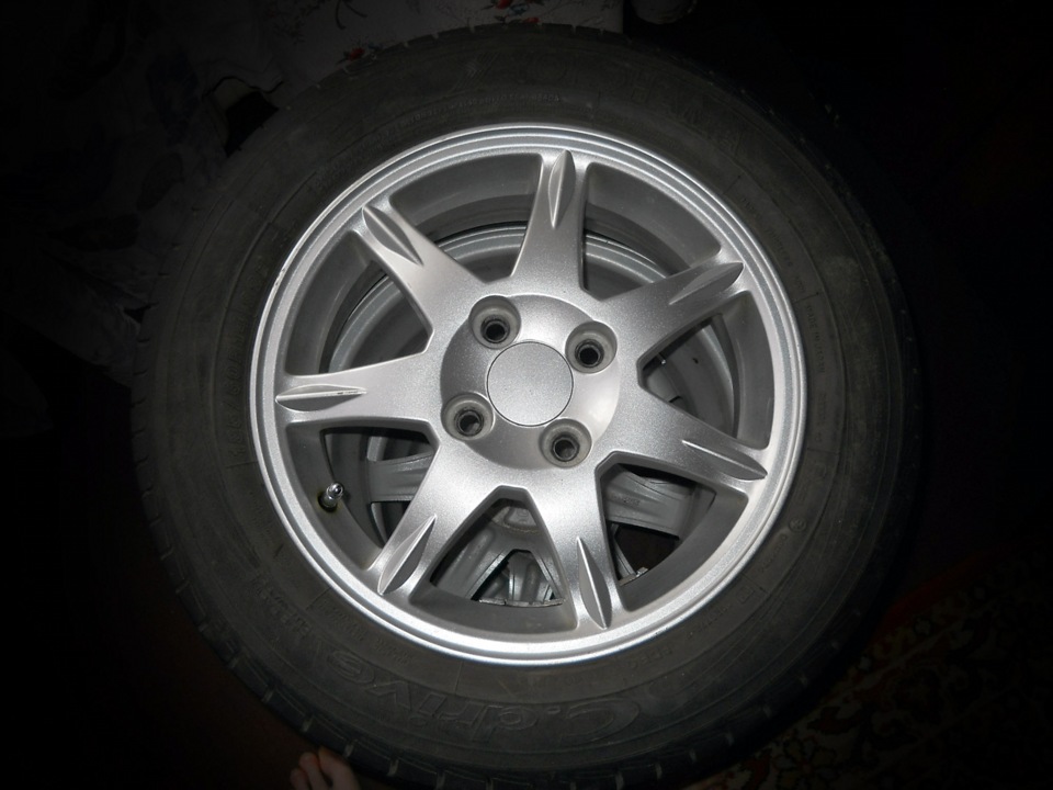 Диски 185. Диски Киа спектра r14. 185/60 R14 Toyota. Диск колеса Toyota r14. Toyota шины r14.