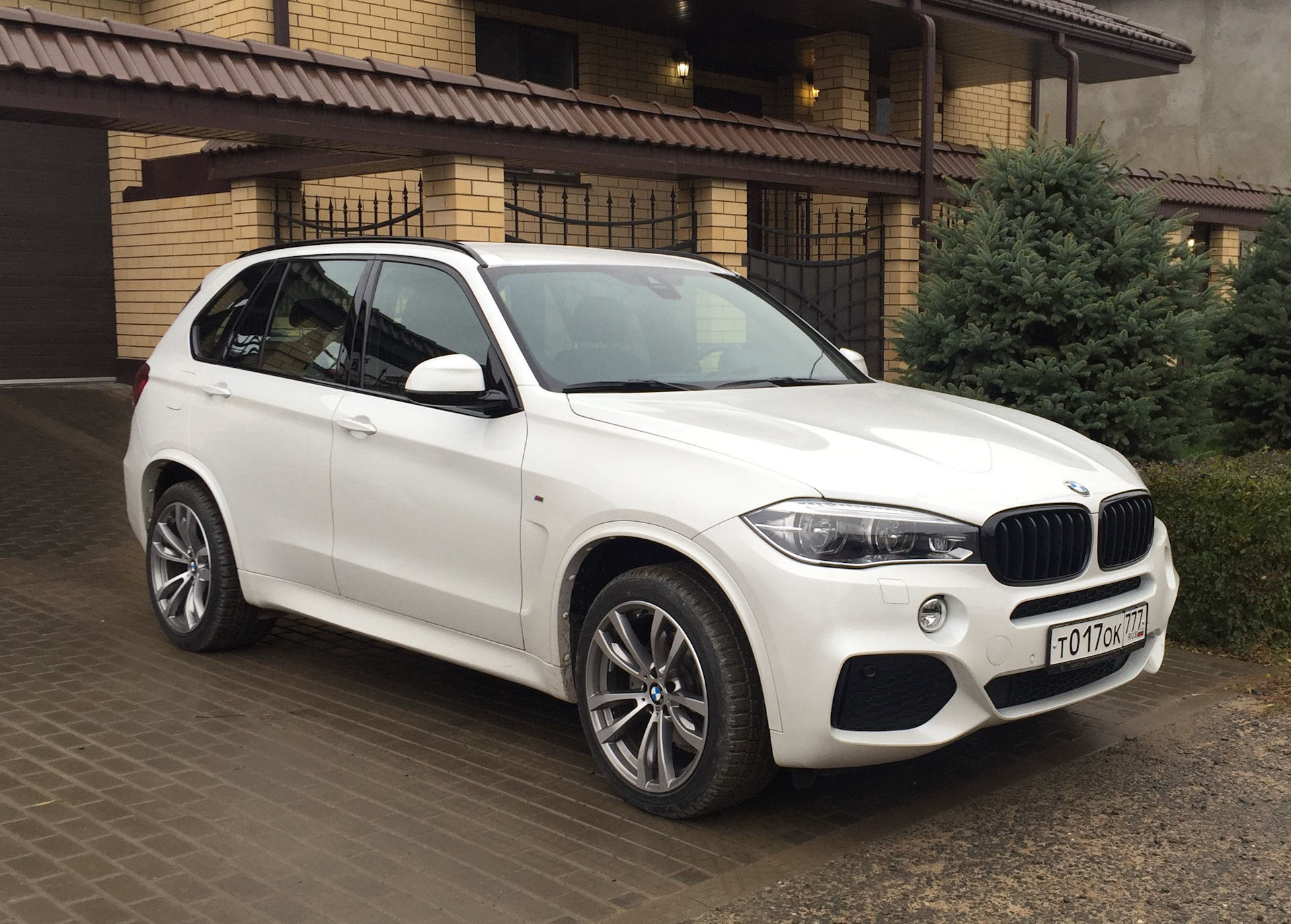 Диски x5m. БМВ х5 а15. BMW f15 469 стиль. BMW x5 r20. BMW x5 469 стиль.