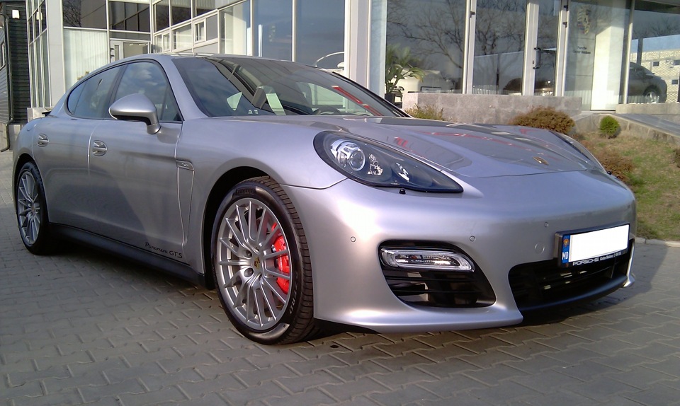 Porsche Panamera Silver