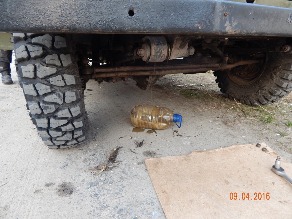 думаю пора выводить сапуны мостов на верх… — УАЗ 31512, 2,3 л, 1992 ...