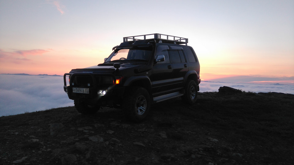 Фото в бортжурнале Isuzu Bighorn (II)