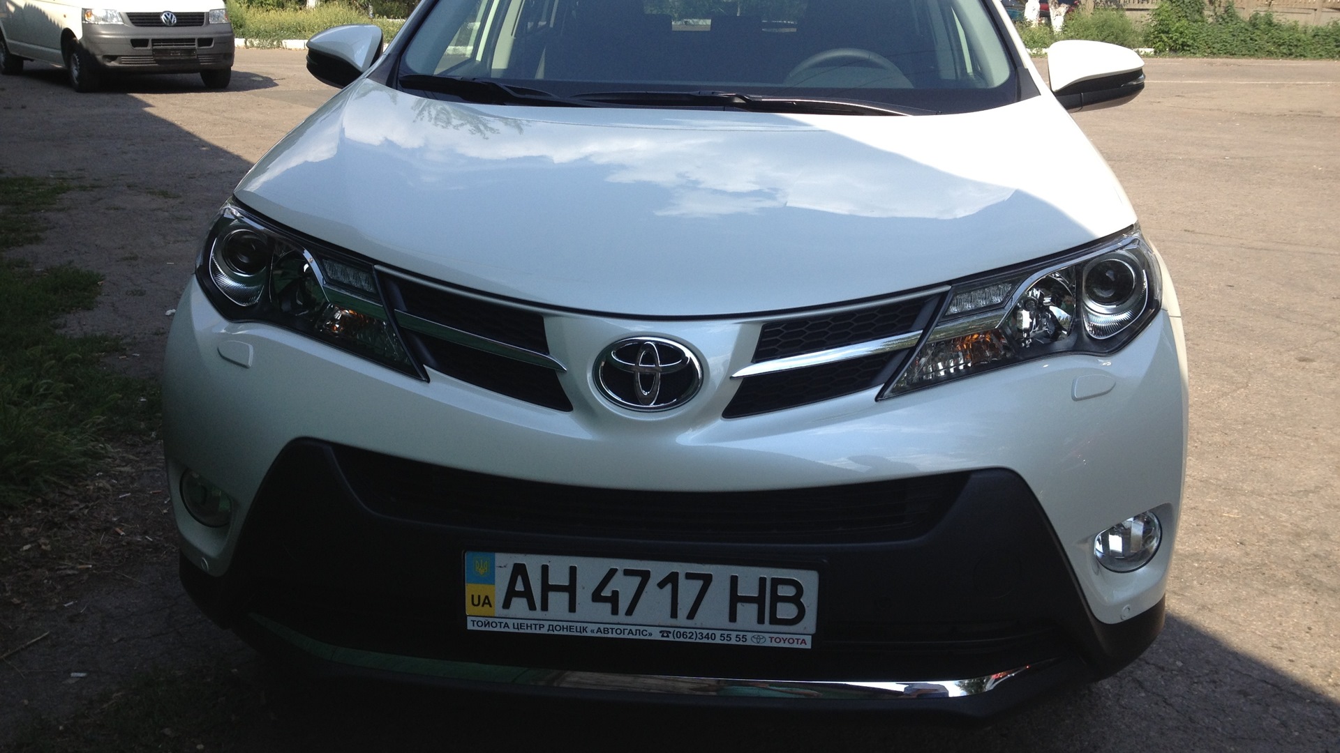 Toyota RAV4 (IV) 2.5 бензиновый 2013 | равчик 2.5 бел.перламутр на DRIVE2