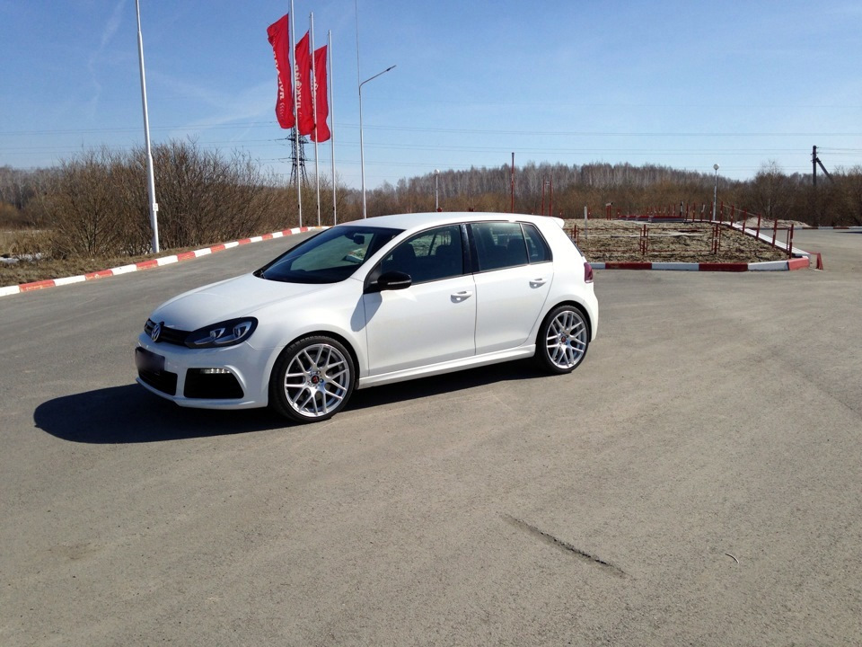 Golf 6 r17 225/45. 6 5 40 18. 6 5 40 18. диски alutec monstr 17. 5j golf 6.