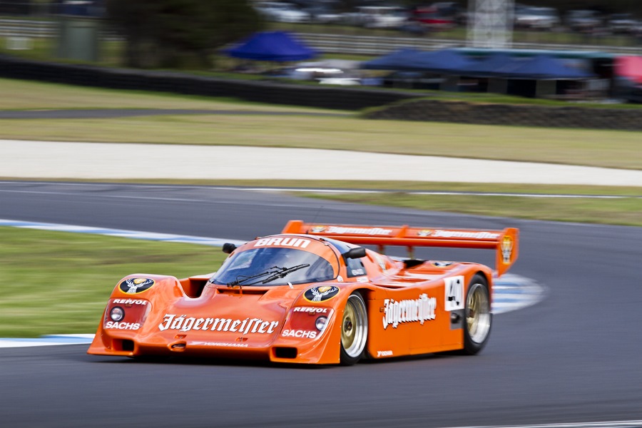 Orange race. Егермейстер Порше Ле ман 964. Порше Спонсор. Егермейстер Порше Ле ман 963. Porsche old Race cars.