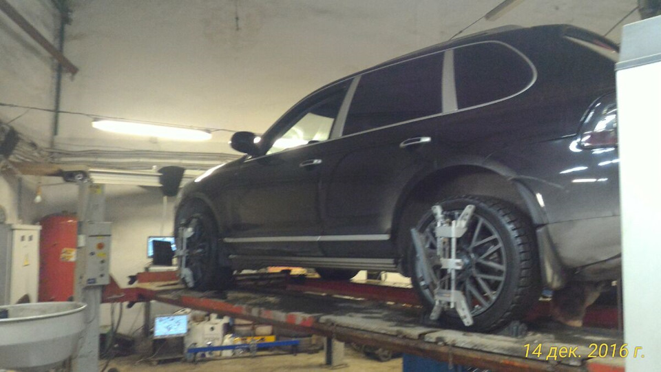 Автомобиль Porsche замена пневмоподушки и сход развал — DRIVE2