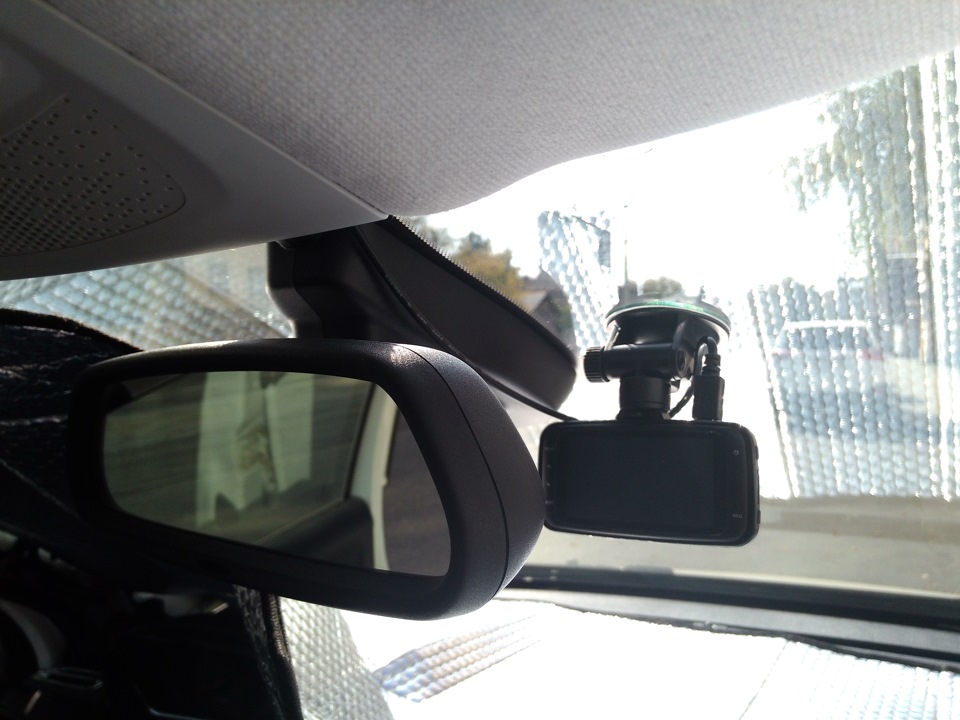 Питаем видеорегистратор от плафона — Peugeot 208 (1G), 1,6 л, 2013 года ...