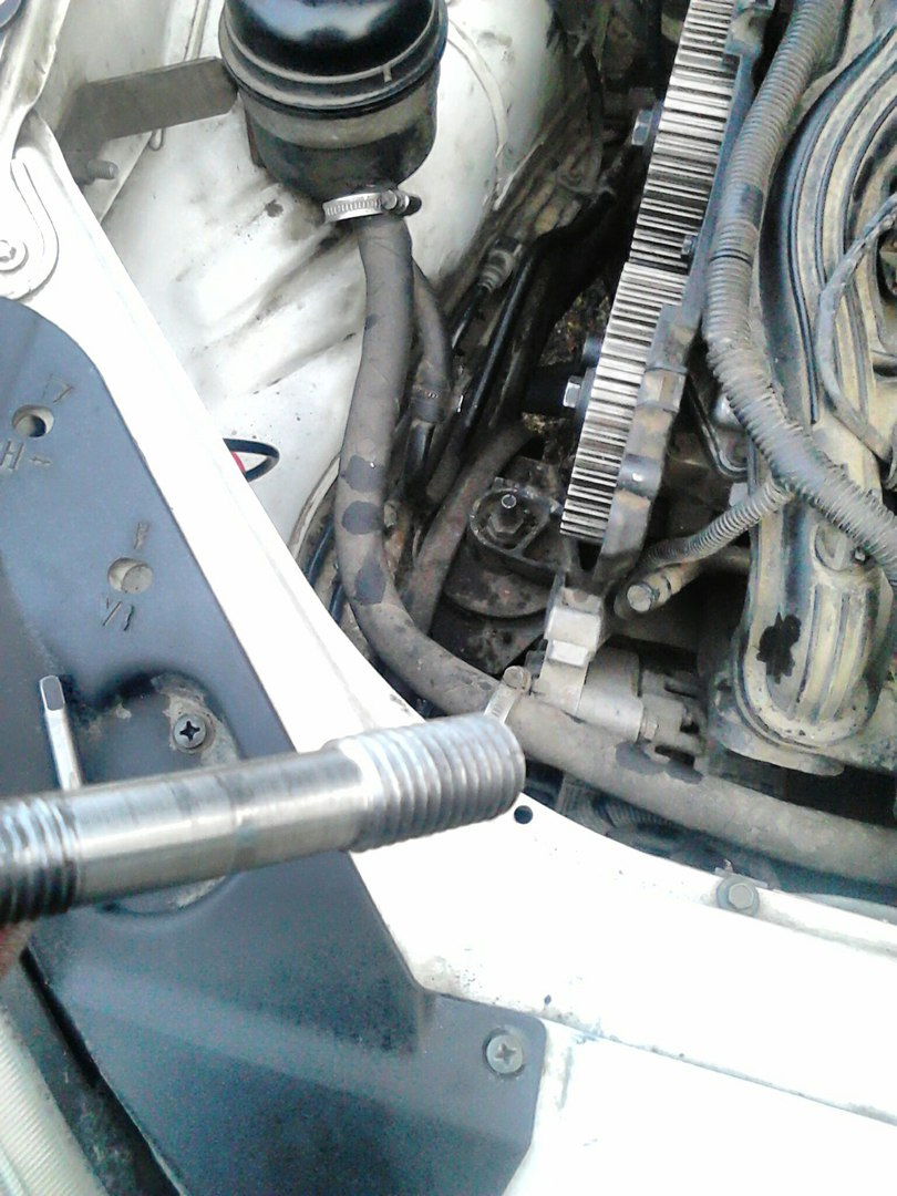 Металлический треск в двигателе или (как заклинила Помпа) — Lada Приора ...