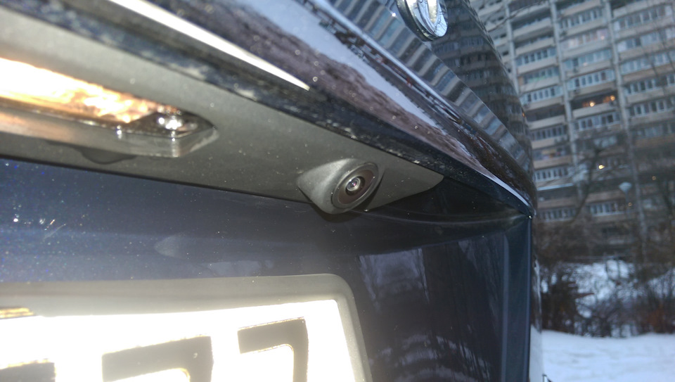 ручка багажника с камерой установлена — Volvo XC60 (1G)