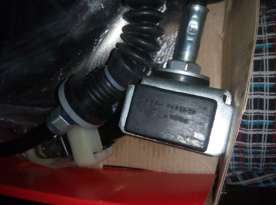 Тросик — Lada Калина Универсал (2G)