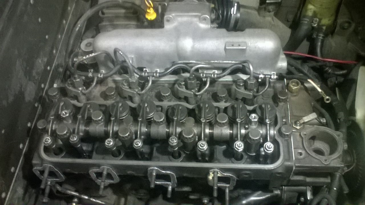 Mazda sl. Мазда Титан двигатель SL 3.5 регулировка клапанов. Регулировка клапанов Мазда Титан SL 3.5. Зазоры клапанов Мазда Титан SL. ГБЦ Мазда Титан SL.