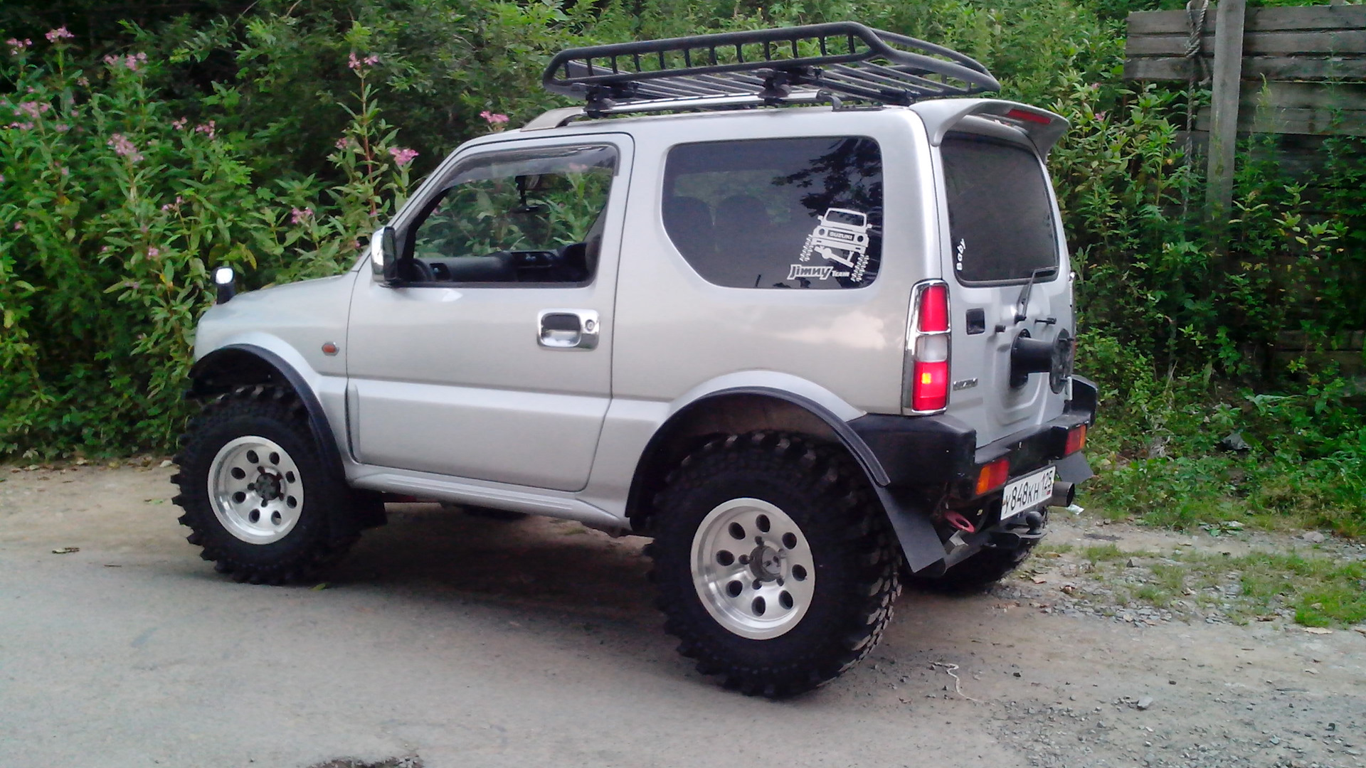 Suzuki Jimny r18