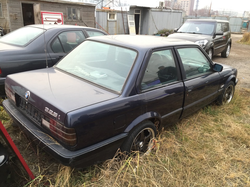 Фото в бортжурнале BMW 3 series Coupe (E30)