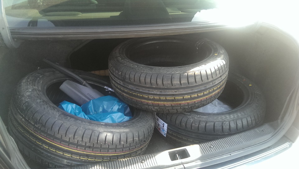 Переобулся в летние тапки — Nissan Almera II (N16), 1,8 л, 2003 года ...