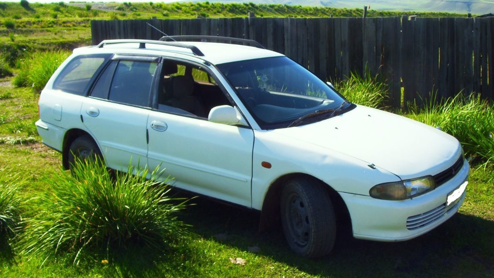 Mitsubishi libero