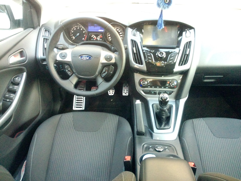 ford focus 3 titanium комплектация