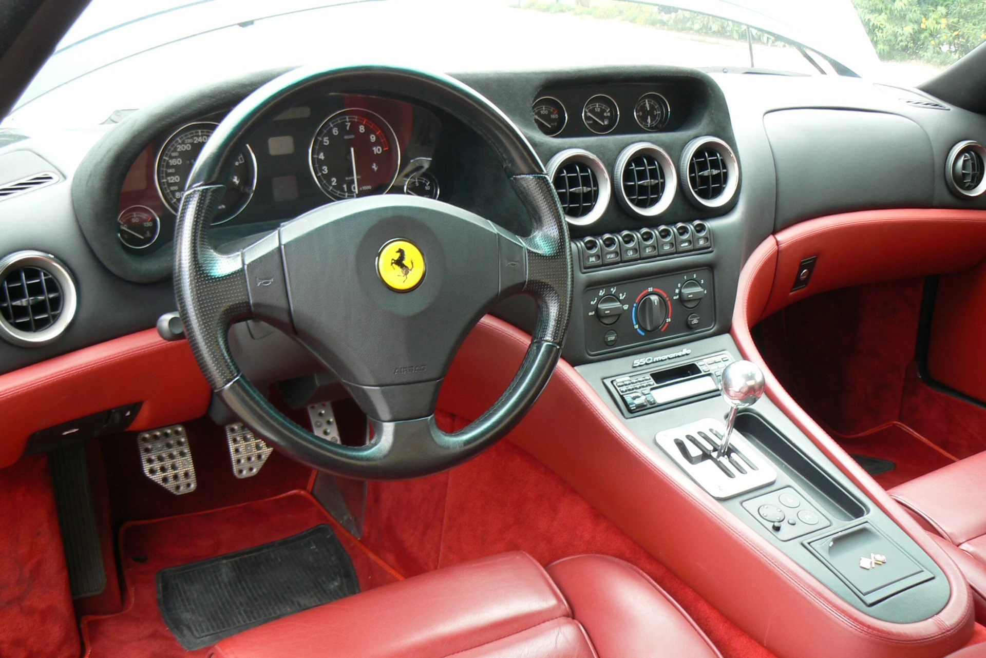 Ferrari 575m Maranello салон