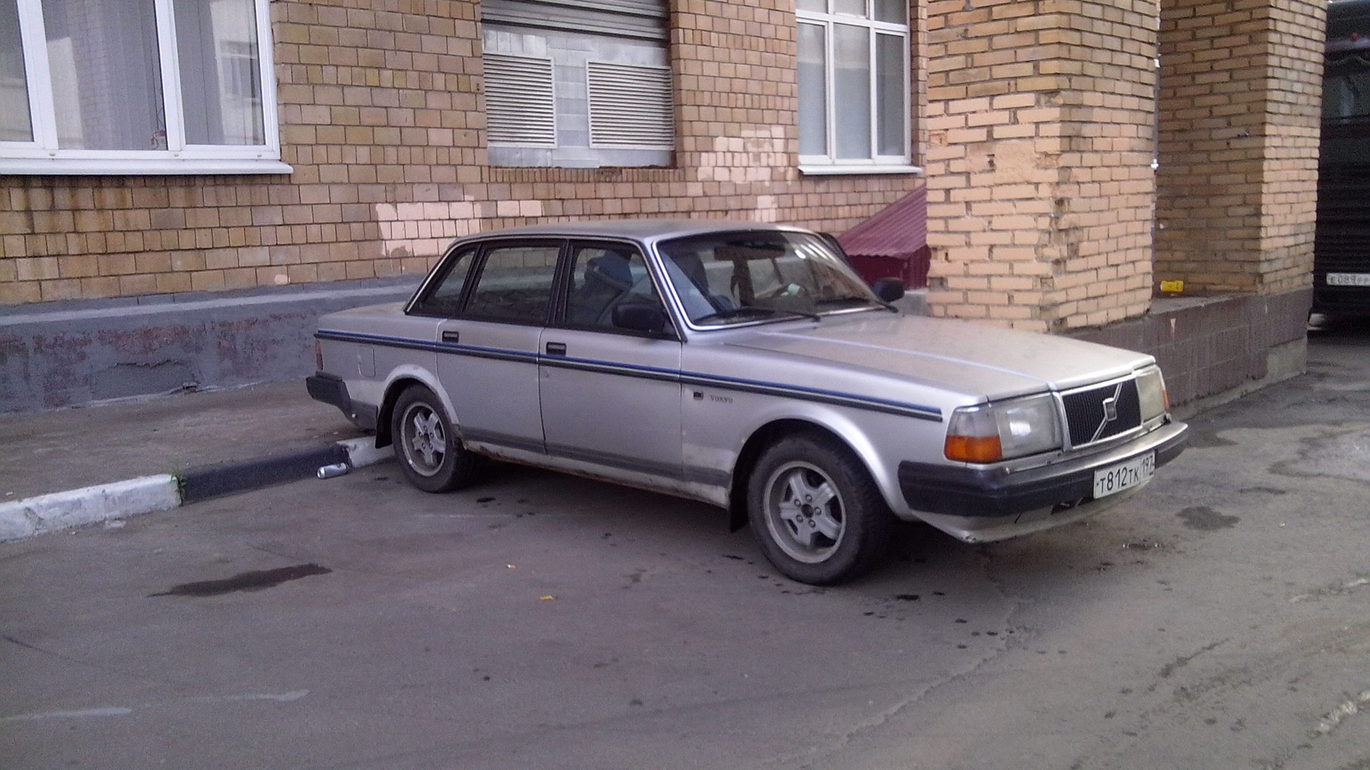 Volvo 240 2.0 бензиновый 1987 | Jubilee на DRIVE2