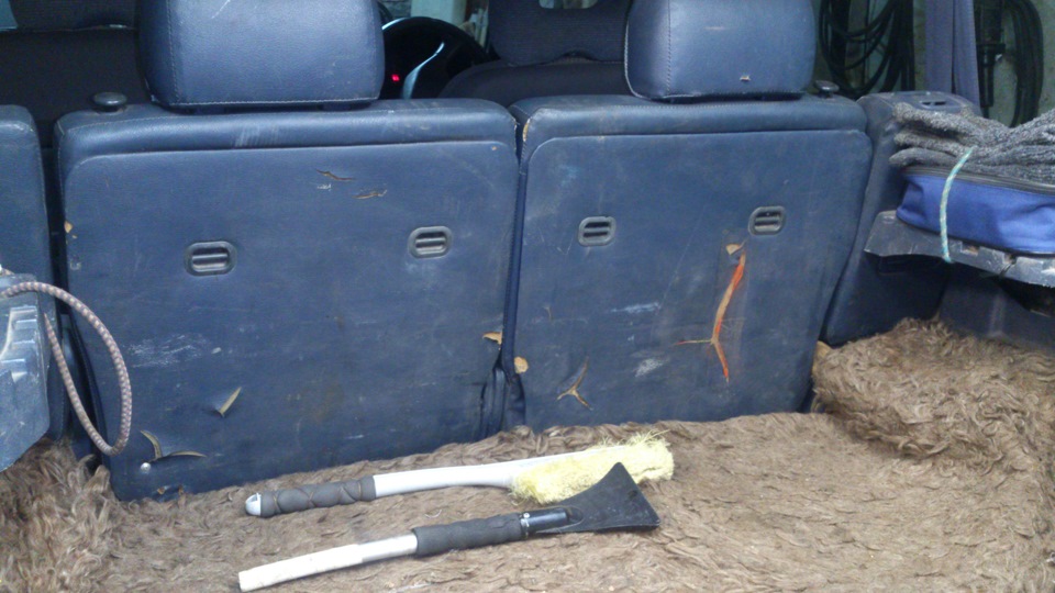 спинки задних сидений — Mitsubishi Pajero (2G), 3 л, 1991 года | тюнинг ...