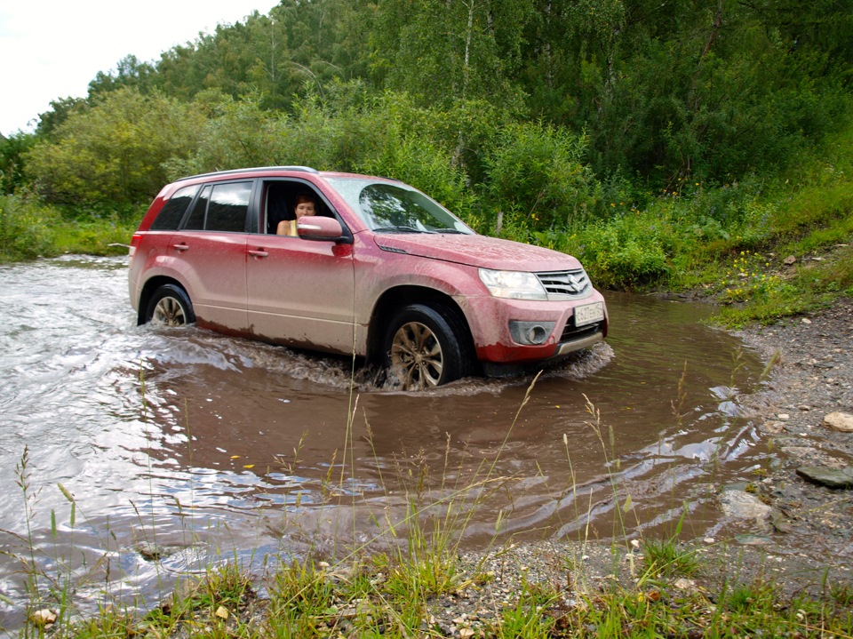 Сузуки витара бездорожье. Сузуки Гранд Витара по бездорожью. Suzuki Grand Vitara для бездорожья. Сузуки Гранд Витара для бездорожья. Сузуки Гранд Витара 2 для бездорожья.