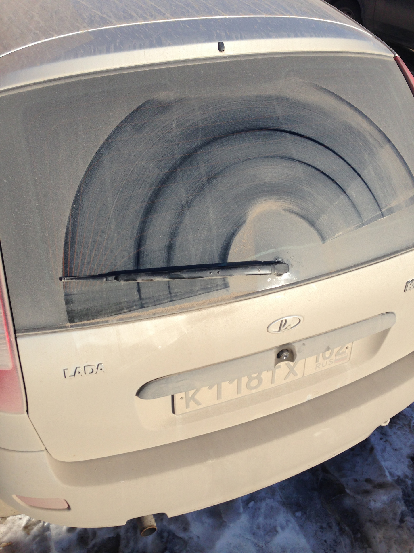 Задний дворник. — Lada Калина хэтчбек, 1,6 л, 2012 года | своими руками ...
