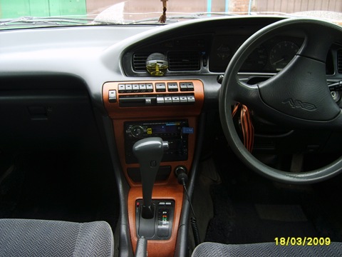 minor interior revision  - Toyota Exiv 20L 2007