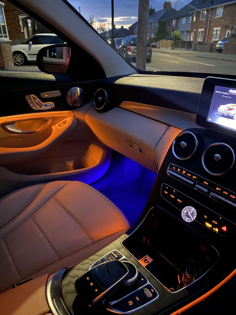 Комфортная подсветка ambient lighting мерседес что это