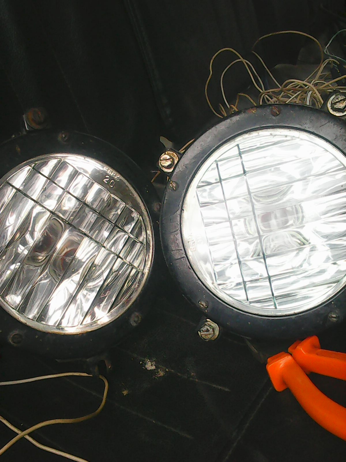 Фара газ 69. Фара танковая фг-126. Фара танковая фг-126. Танковые фары. Танковые фары на газ 69.