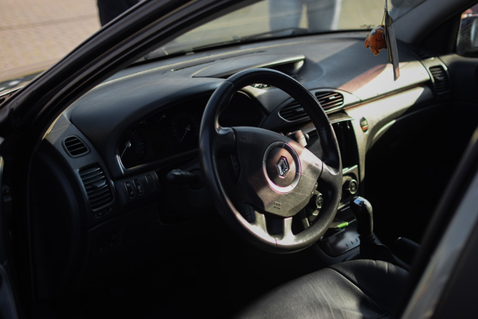 Фото в бортжурнале Renault Laguna II
