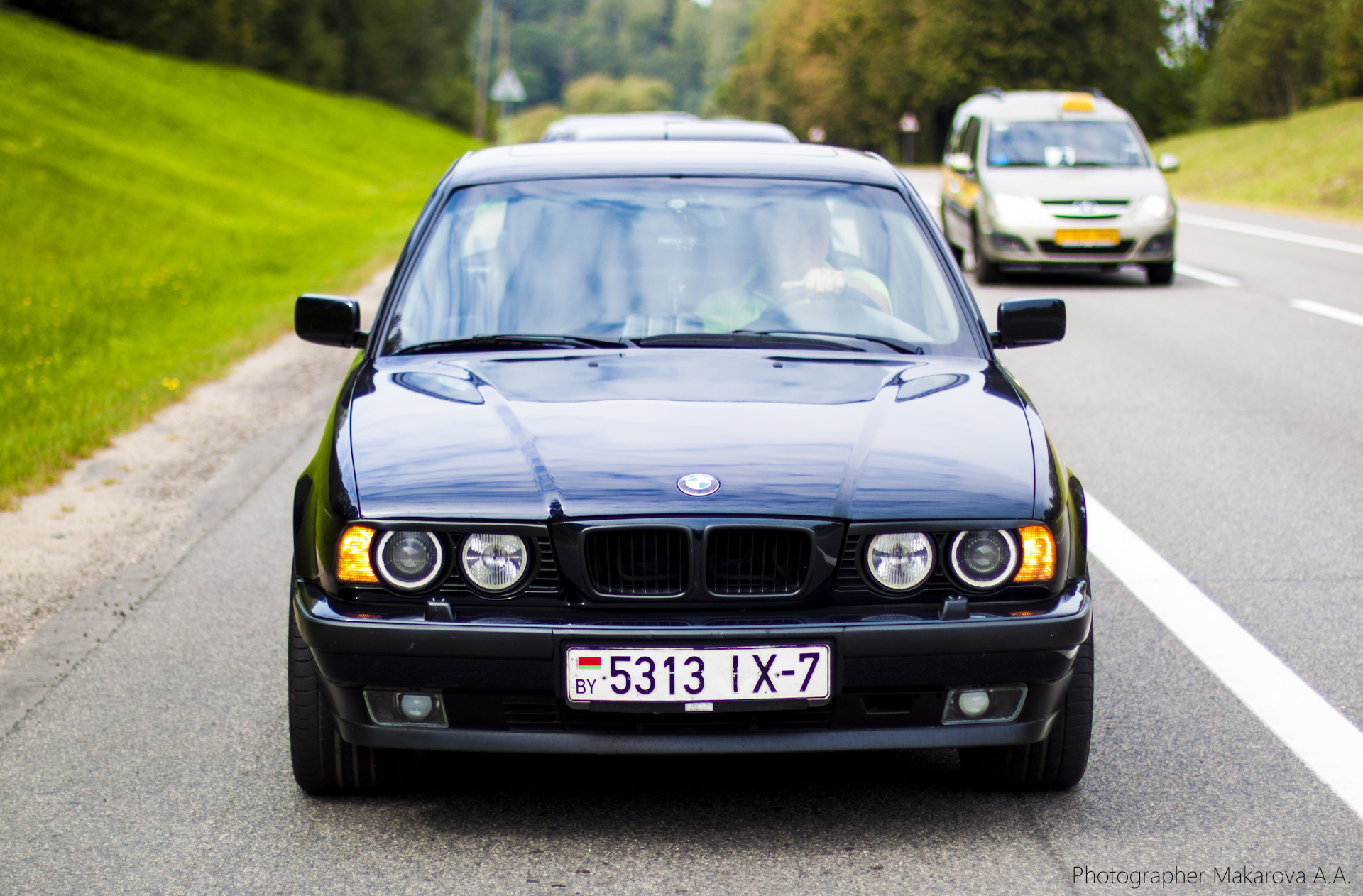 Фото bmw e34 спереди