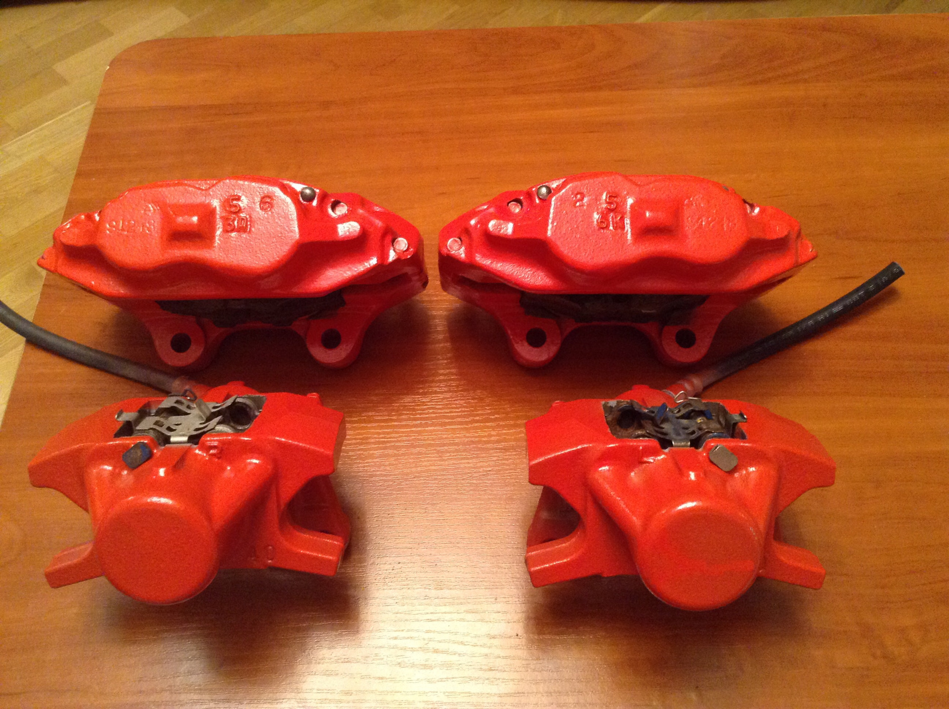 Четыре поршневые суппорта. Поршень тормозного суппорта ивеко дейли. 4-х поршневые суппорта nissan. 4-х поршневые суппорта nissan. 8 4 поршневые.