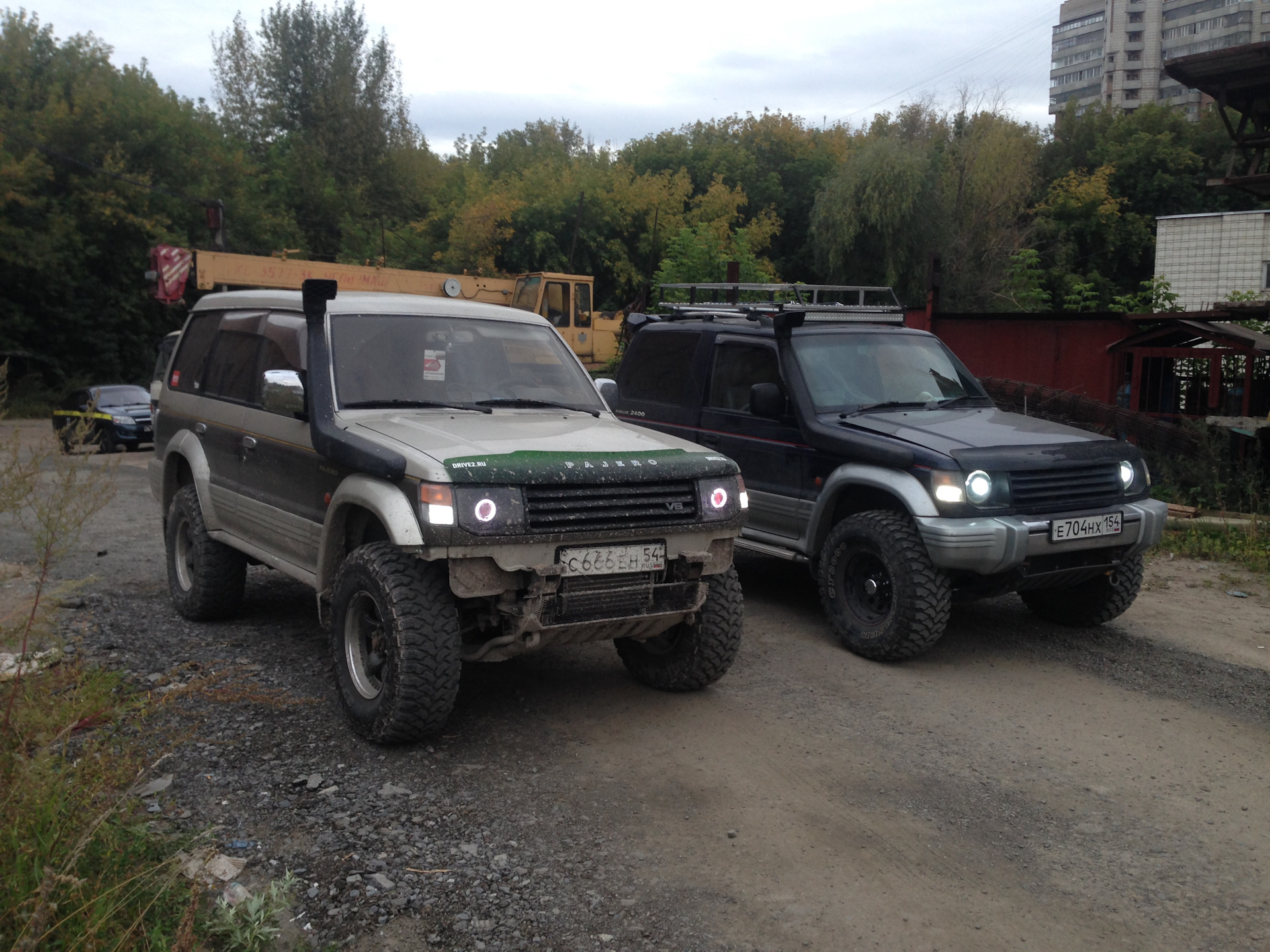 Паджеро 2 ролики. Pajero 2 Tuning. Мицубиси Паджеро 2 поколения. Паджеро 2 коротыш. Митсубиси Паджеро 2 поколения тюнинг.