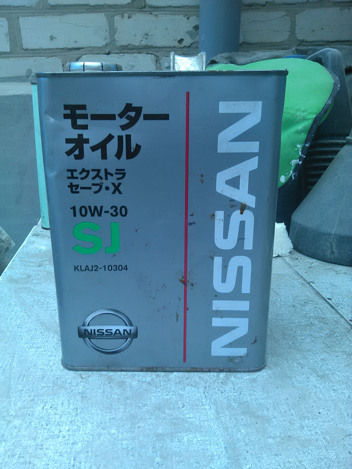 Ниссан санни какое масло. Ниссан Санни кузов fb15  моторное масло. Nissan Sunny 2001 масло в АКПП. Масло АКПП Nissan Sunny 2000 года. Nissan 10w30.