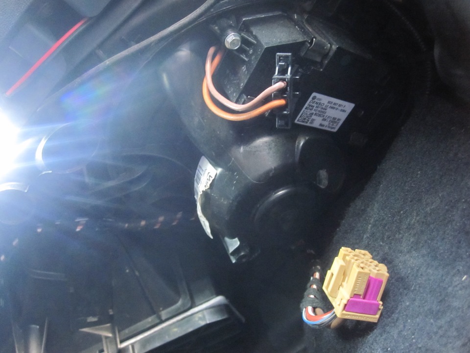 Фото в бортжурнале SEAT Leon (Mk II)