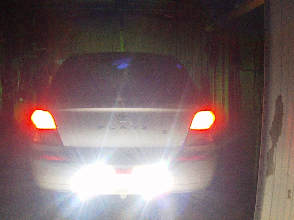 замена задней рамки гос номера и установка светодиодных лампочек — DRIVE2